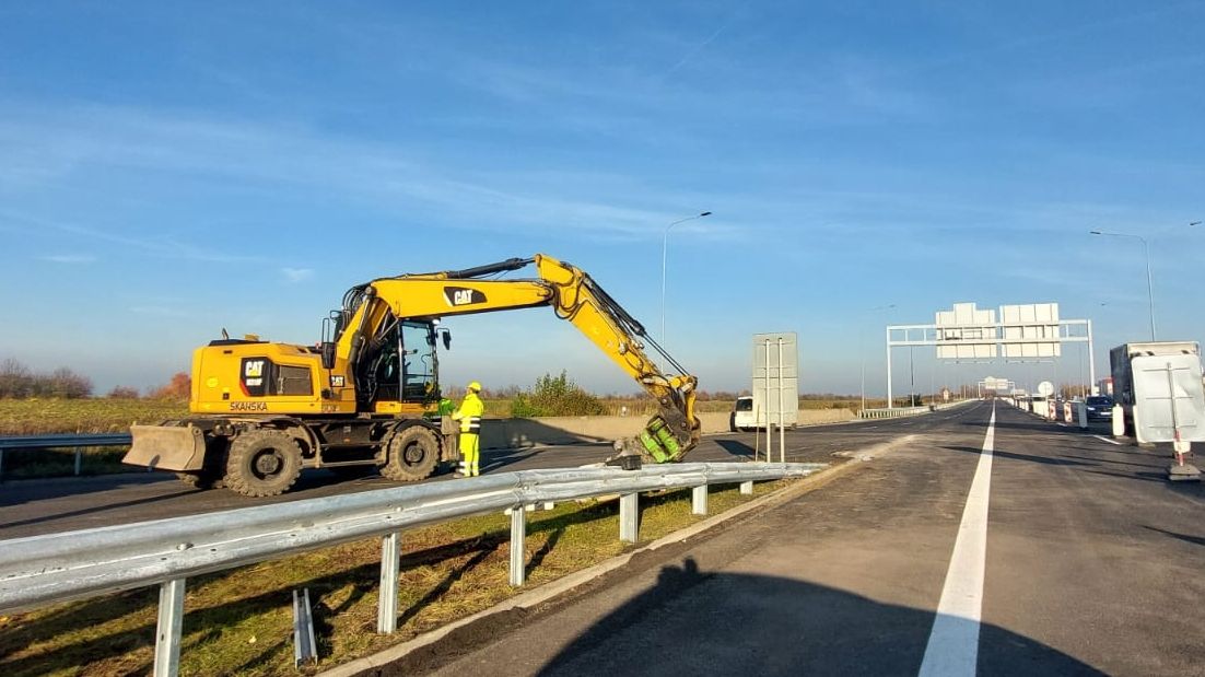 Komplikace a omezení na dálnici D10 před Prahou skončí o víkendu